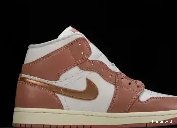 Hyperoad Mid SE“Red Stardust” Jordan 1 Air 0629